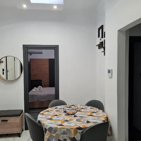 Jenny's Dream -acropolis Lux 2 Bedroom Apt, With Hot Tub, Free Netflix, Fast Wifi Athene