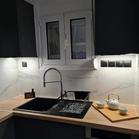 Apartment Jenny's Dream -acropolis Lux 2 Bedroom Apt, With Hot Tub, Free Netflix, Fast Wifi